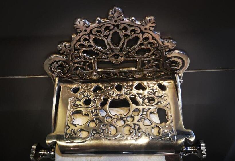 پانسیون Forvm Bijouxs