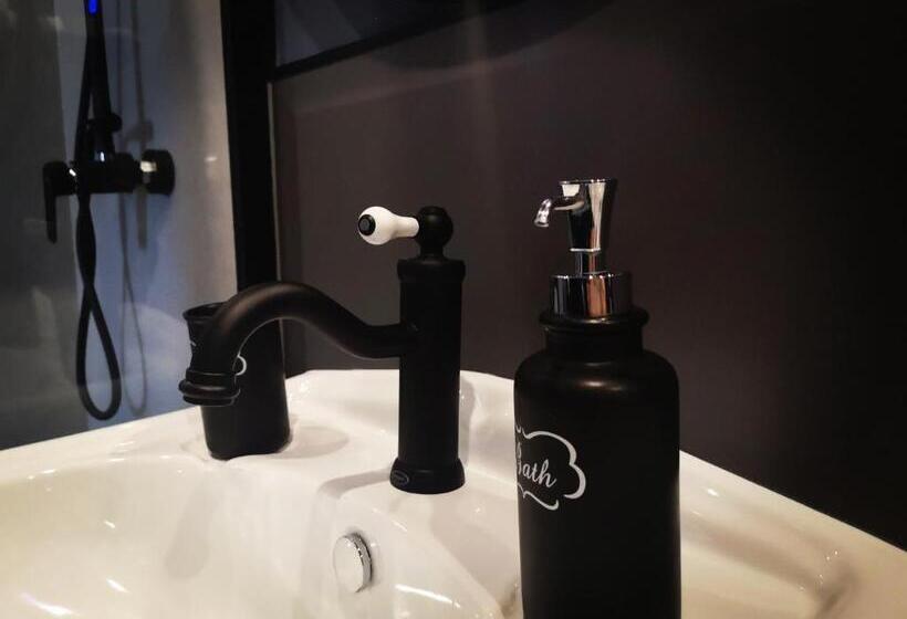 پانسیون Forvm Bijouxs