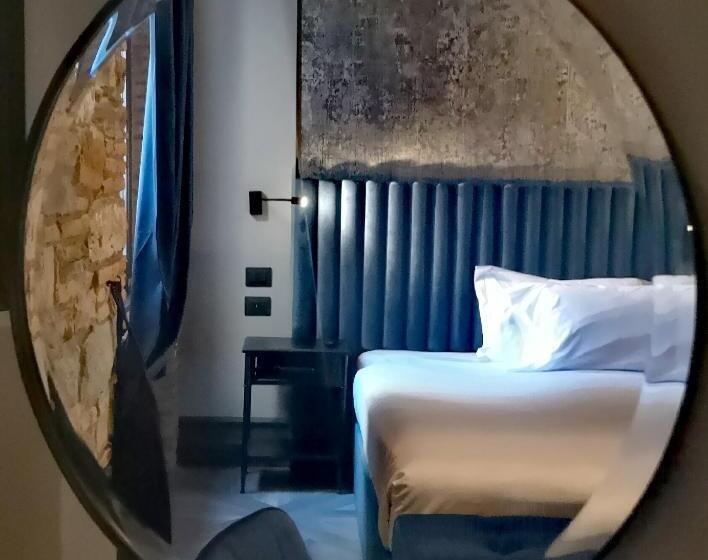 پانسیون Forvm Bijouxs