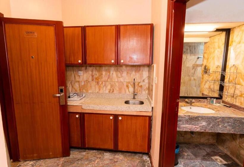 فندق برج العالم