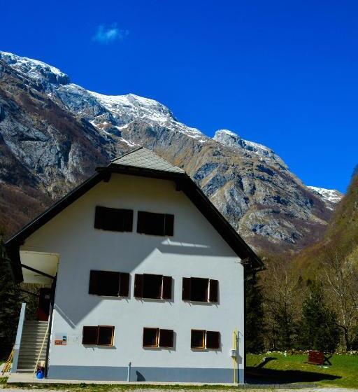 هاستل Pus Bavšica