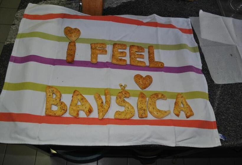 هاستل Pus Bavšica