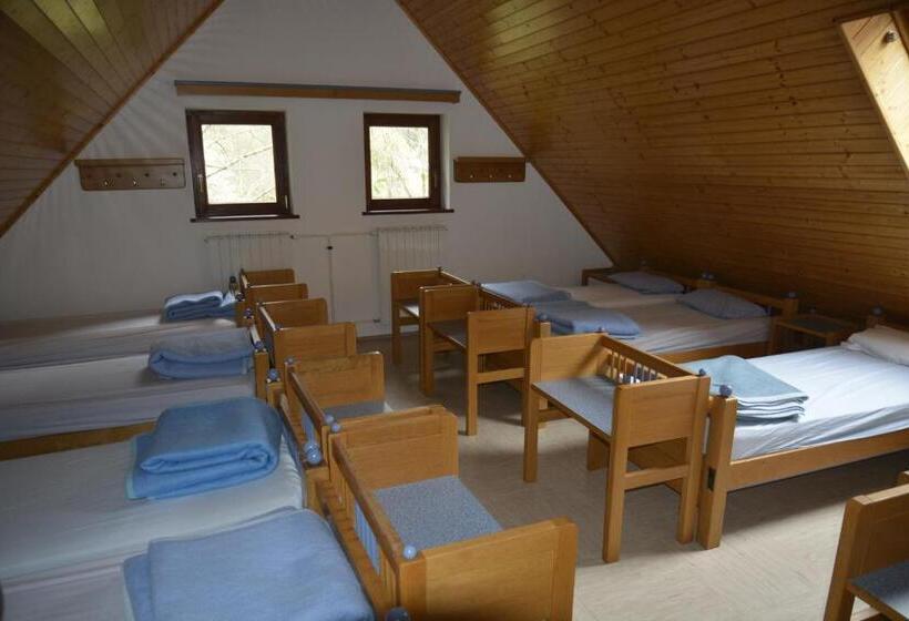 هاستل Pus Bavšica