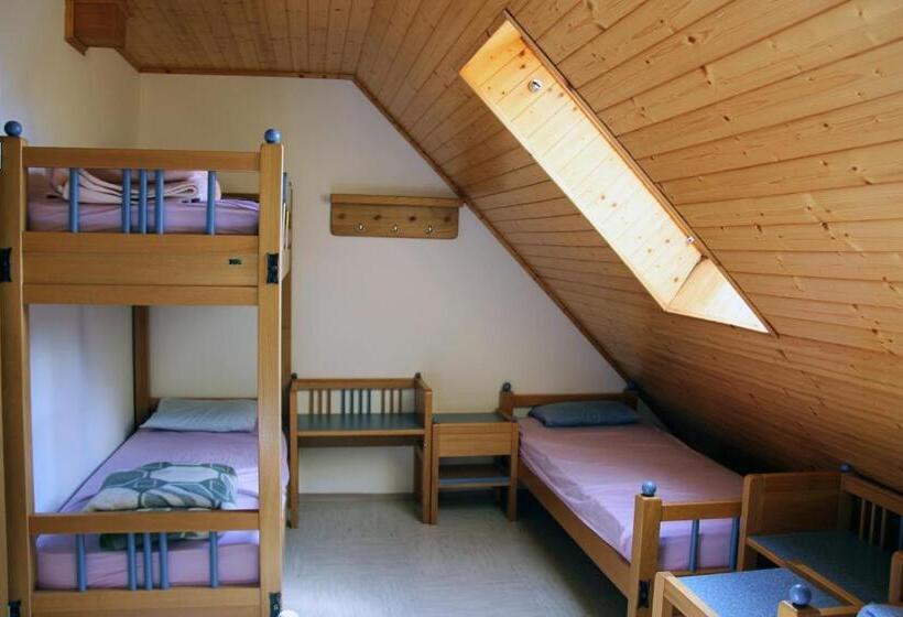 هاستل Pus Bavšica