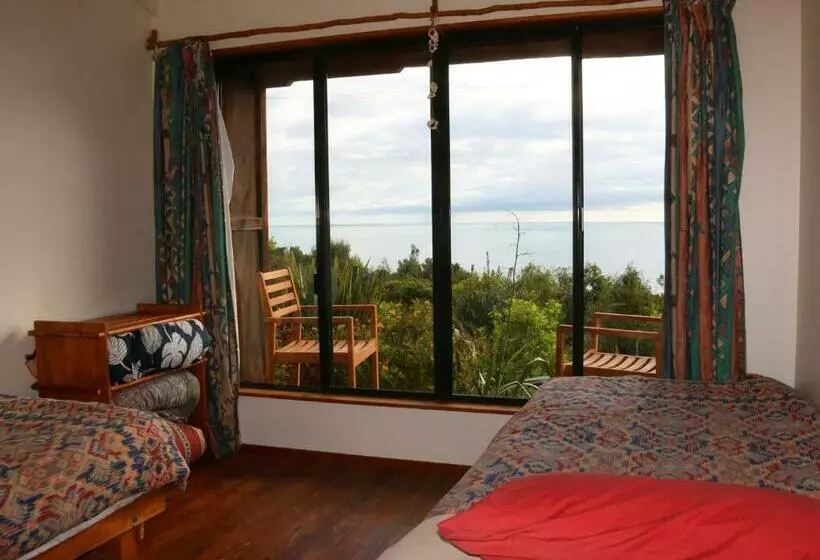 Retkeilymaja Shambhala Cabins