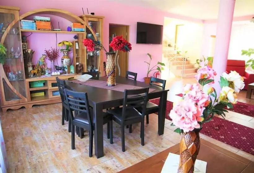 Hotelli Casa De Vacanta Eva