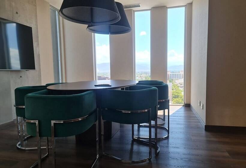 هتل Del Bono Central