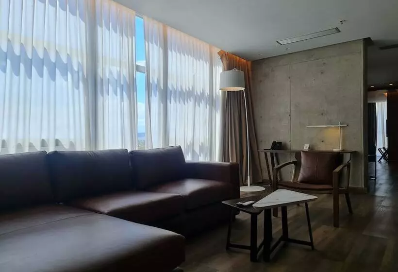 Hotelli Del Bono Central