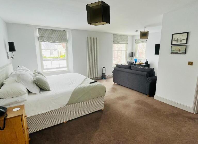 Hotel The Salutation Inn