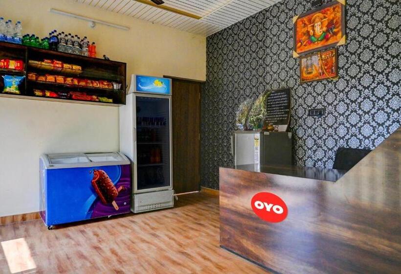 Oyo Flagship Hotel Rvr