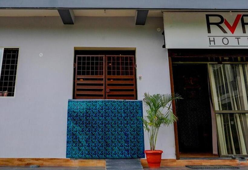 Oyo Flagship Hotel Rvr