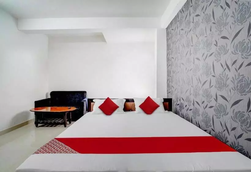 Flagship Youth Hotel & Banquet Hall