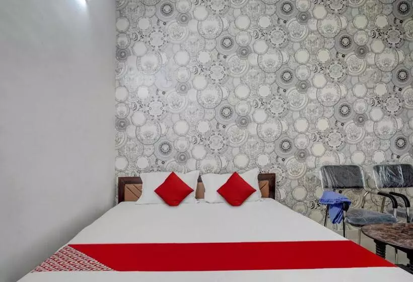 Flagship Youth Hotel & Banquet Hall