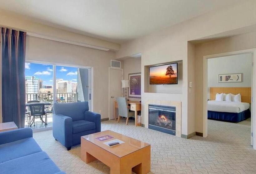 Condo At Platinum Hotel Strip View
