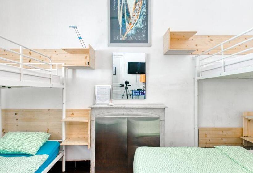 هاستل Glamorgan