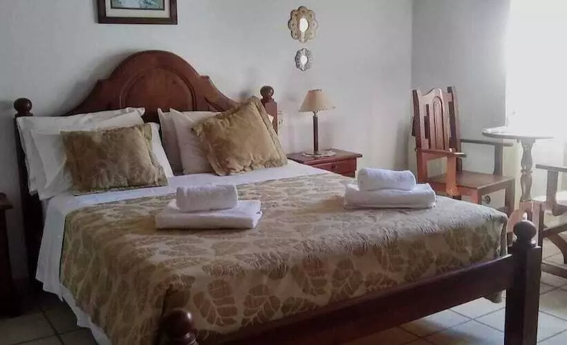 تختخواب و صبحانه La Posada De Akasha