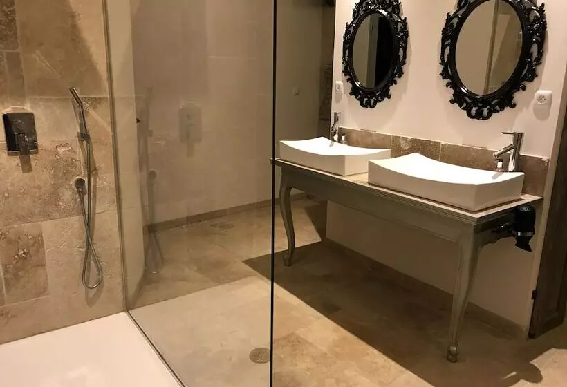 Bed and Breakfast O2suites
