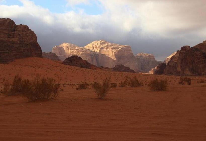 تختخواب و صبحانه Sky Light Wadi Rum