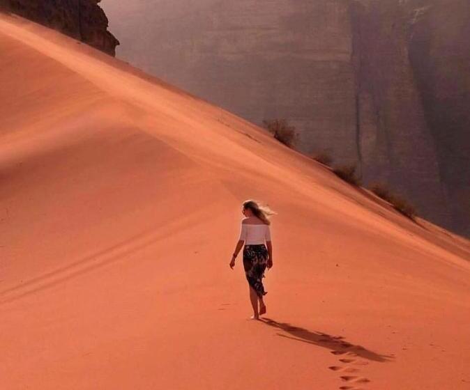 تختخواب و صبحانه Sky Light Wadi Rum