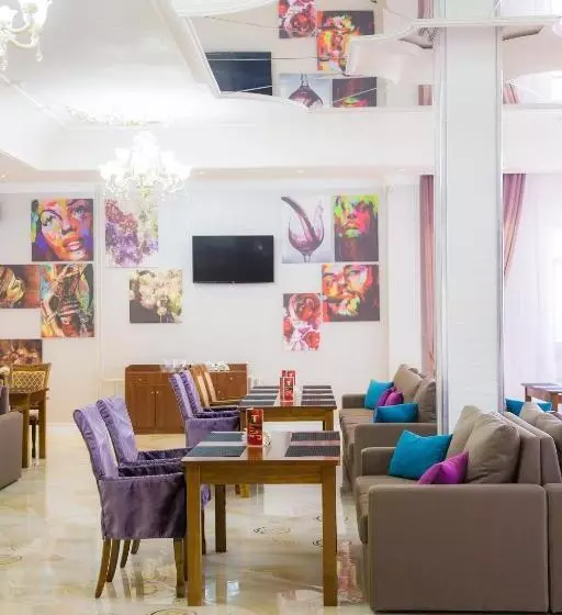 Boutique Hotel Tomiris