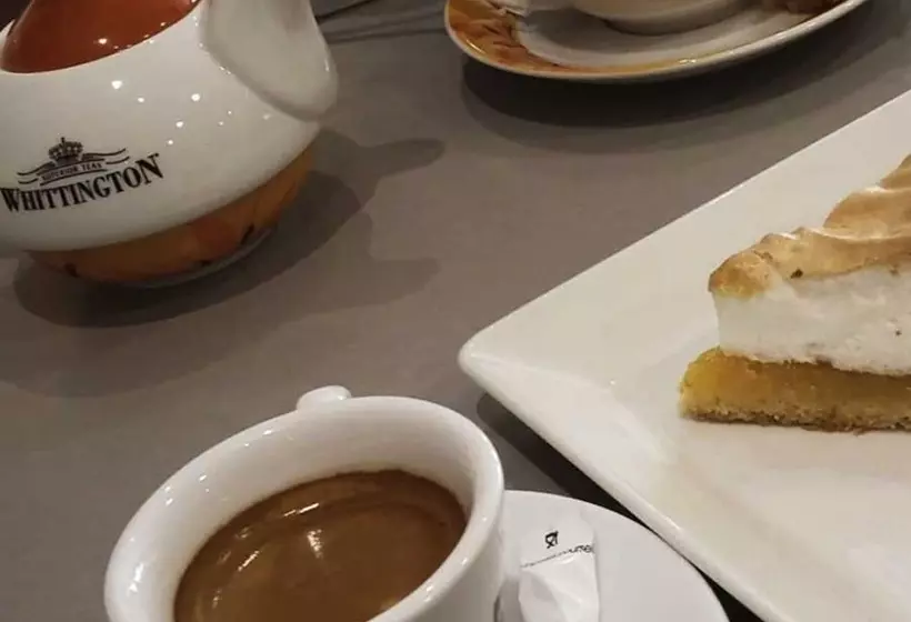 هتل Bistrot De La Place