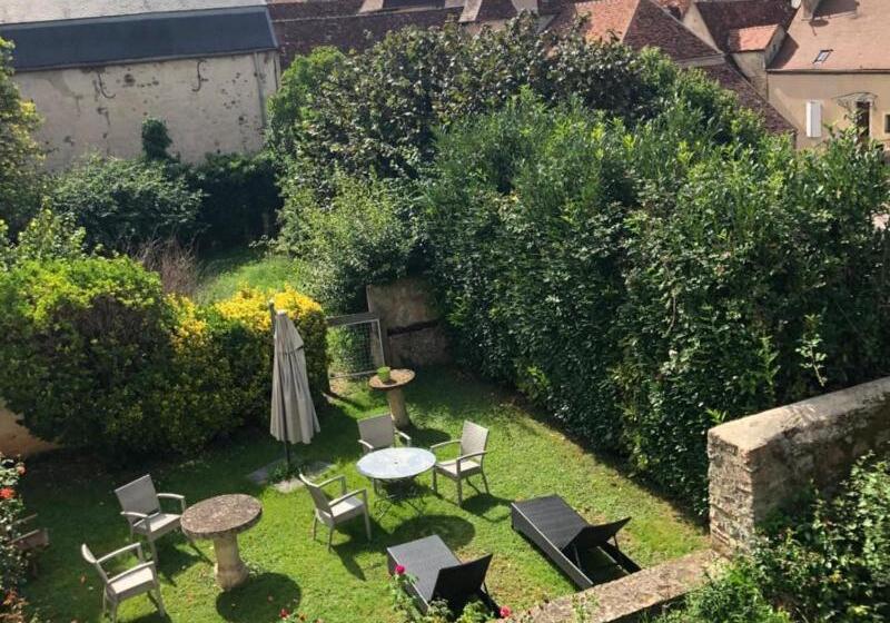 فندق Des Cymaises