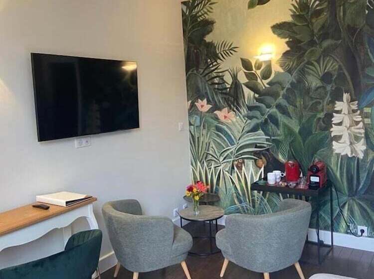 فندق Des Cymaises