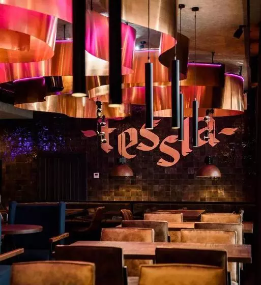 هتل Fessla