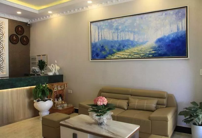 هتل Pinus