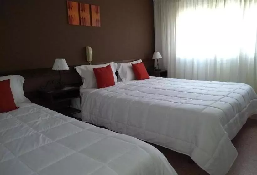 Hotelli Santa Eulalia Ii