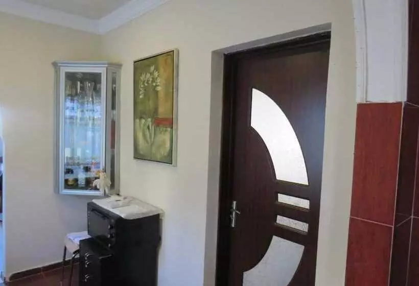 استراحتگاه Mini Hotel On Guramishvili 22