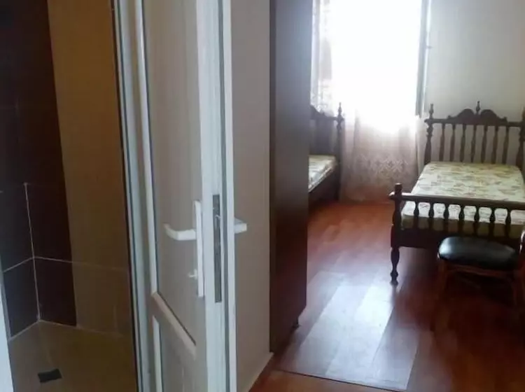 استراحتگاه Mini Hotel On Guramishvili 22