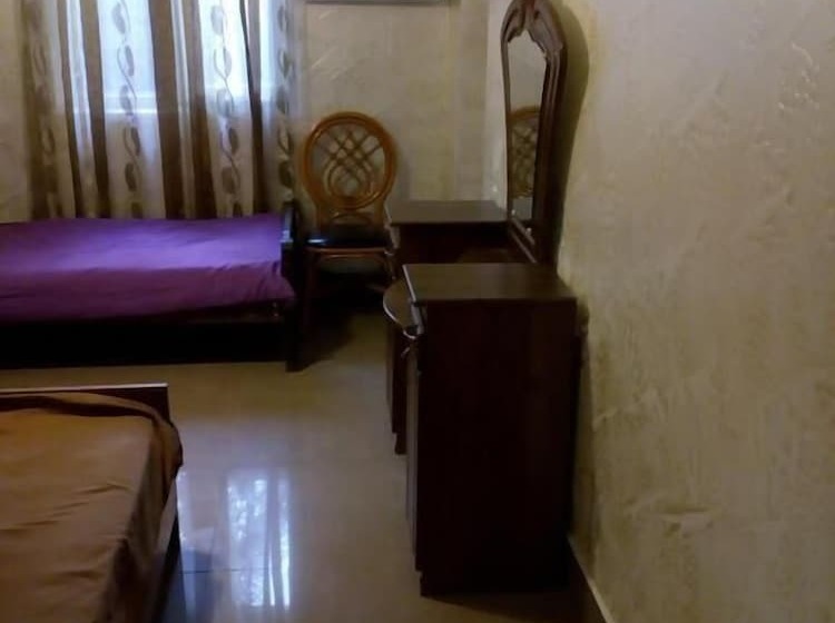 استراحتگاه Mini Hotel On Guramishvili 22