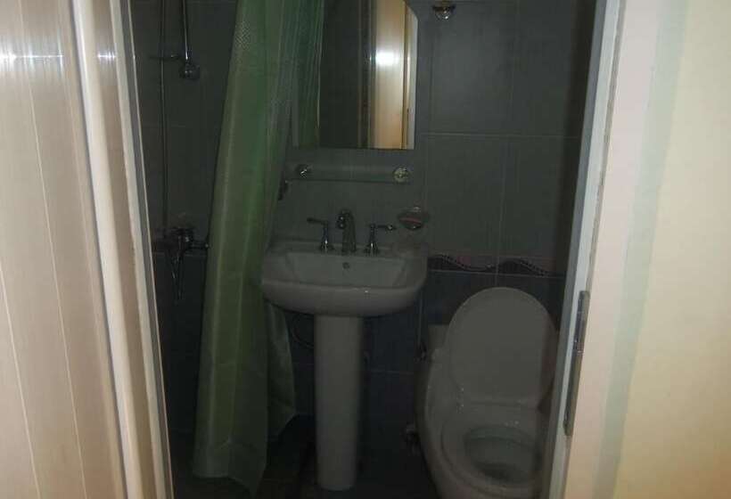 استراحتگاه Mini Hotel On Guramishvili 22