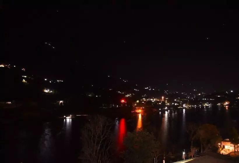 هتل Kumaon Roop Resort