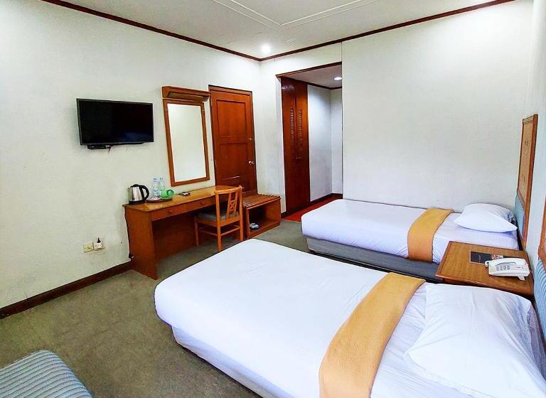 Hotel Sangga Buana Resort & Convention