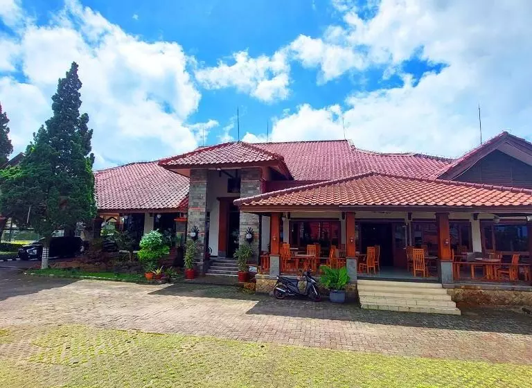 Hotel Sangga Buana Resort & Convention