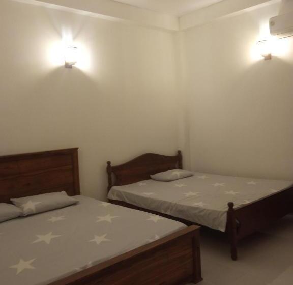 پانسیون Iwura Resort And Restaurant