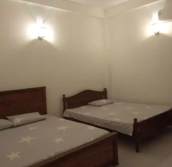 پانسیون Iwura Resort And Restaurant