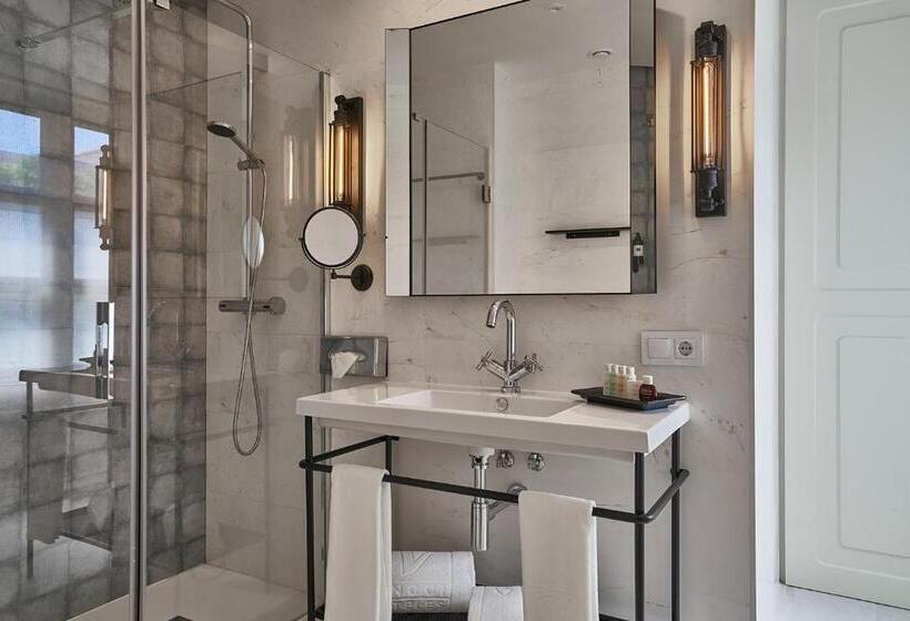 Vincci Molviedro Suites Apartments