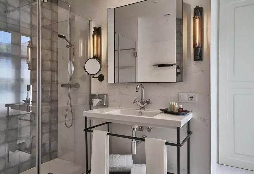 Vincci Molviedro Suites Apartments