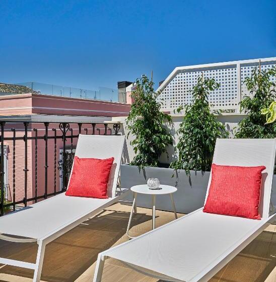 Vincci Molviedro Suites Apartments