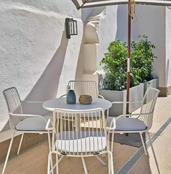 Vincci Molviedro Suites Apartments