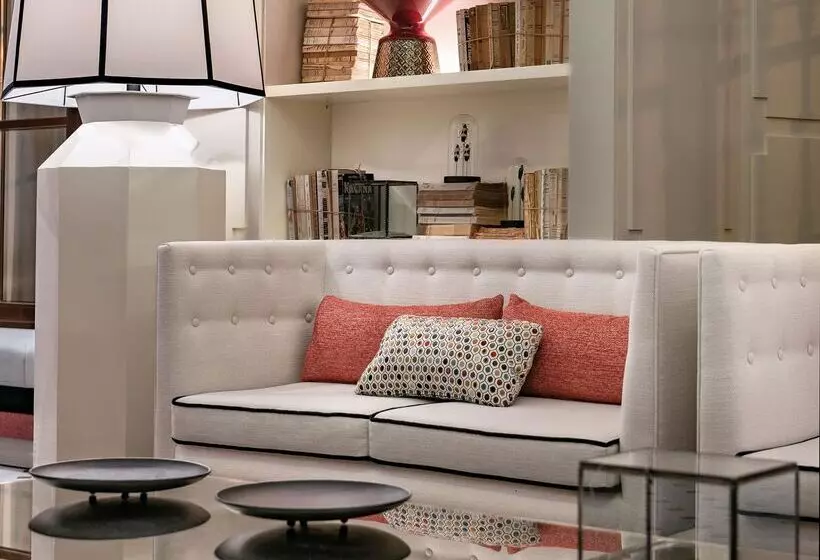 Vincci Molviedro Suites Apartments