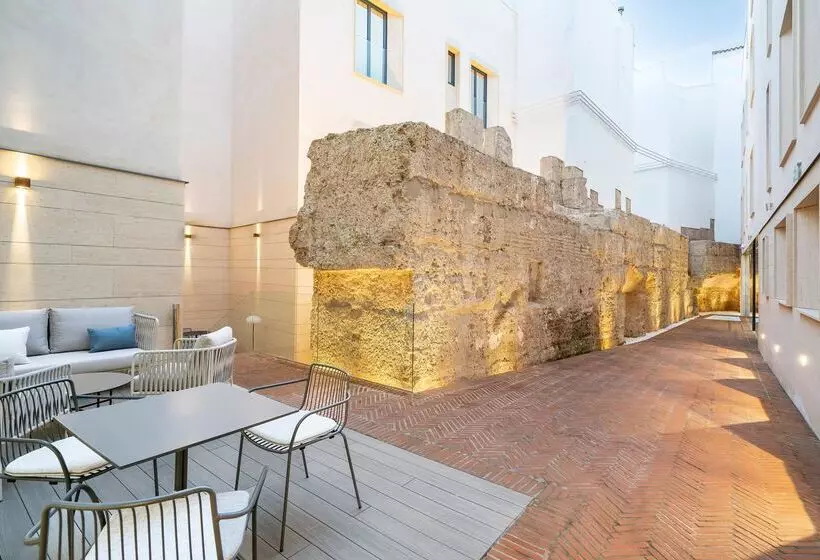 Vincci Molviedro Suites Apartments