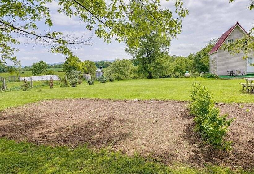 Charming Smoot Cabin On Working Farm!