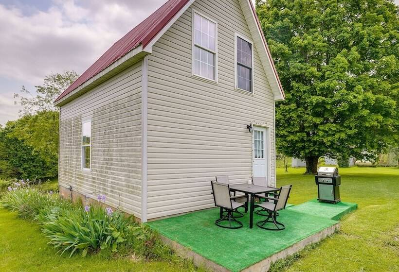 Charming Smoot Cabin On Working Farm!