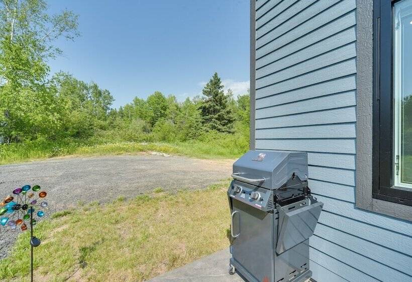 Cozy Cornucopia Retreat W/ Fire Pit & Grill!