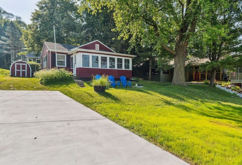 Delavan Retreat W/ Patio On Turtle Lake!