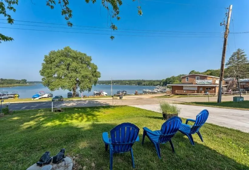 Delavan Retreat W/ Patio On Turtle Lake!